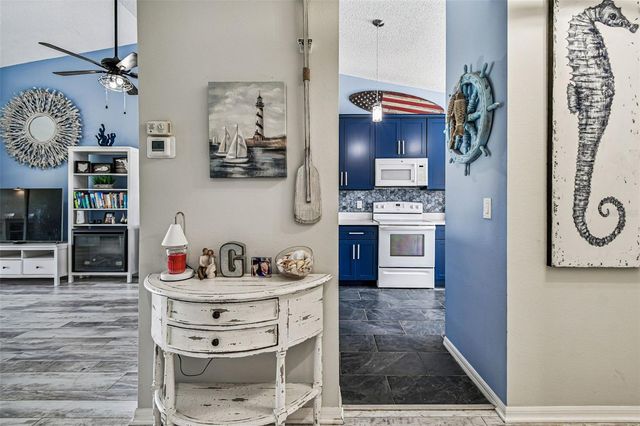 4210 CADDIE DRIVE E 202, Bradenton, FL 34203