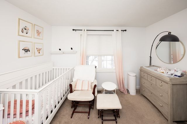 1 Lake Whittemore Dr, Spencer, MA 01562