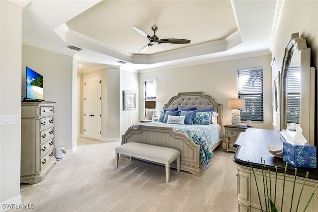 9457 Rialto DR, Naples, FL 34113