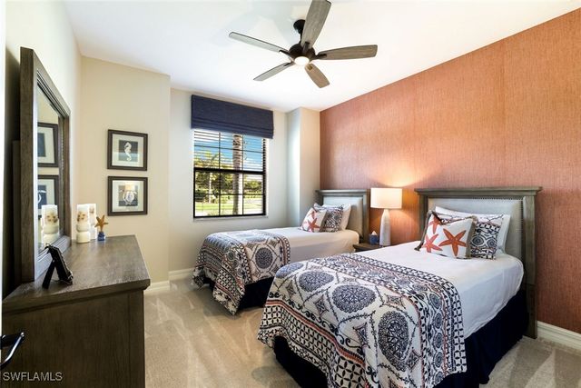 9457 Rialto DR, Naples, FL 34113