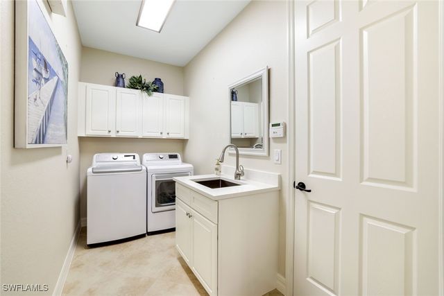 9457 Rialto DR, Naples, FL 34113