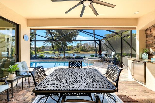 9457 Rialto DR, Naples, FL 34113