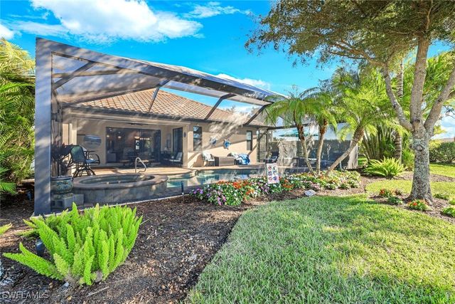 9457 Rialto DR, Naples, FL 34113