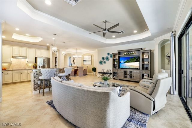 9457 Rialto DR, Naples, FL 34113