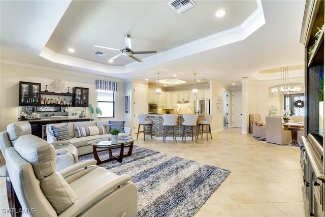 9457 Rialto DR, Naples, FL 34113