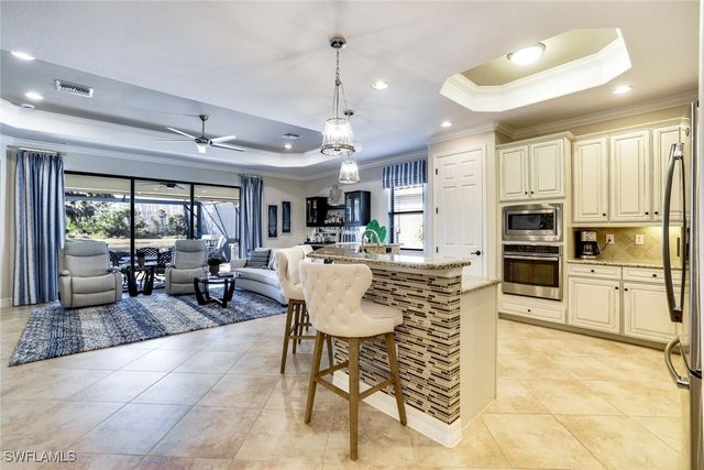 9457 Rialto DR, Naples, FL 34113