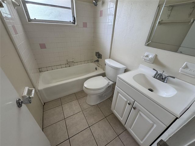 376 BRIARWOOD ROAD, Venice, FL 34293