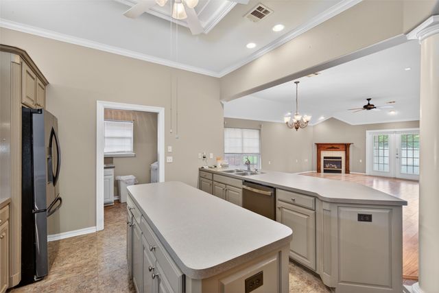 116 Willow Lake Boulevard, Bossier City, LA 71111