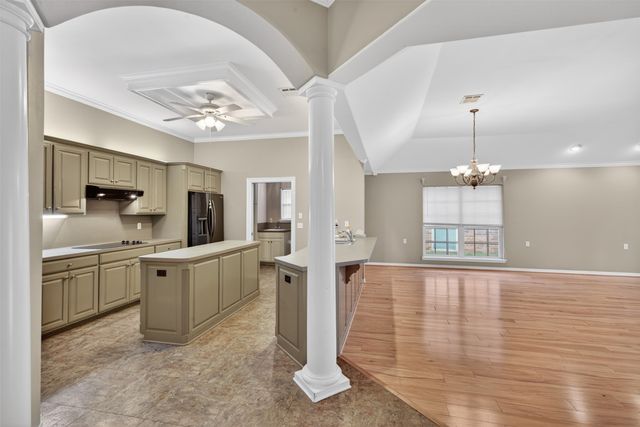 116 Willow Lake Boulevard, Bossier City, LA 71111