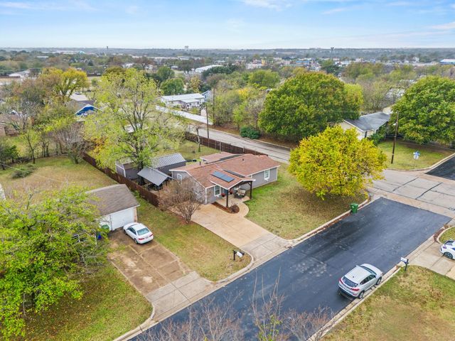 5700 Linda Drive, Watauga, TX 76148