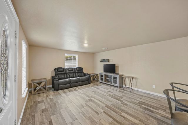 5700 Linda Drive, Watauga, TX 76148