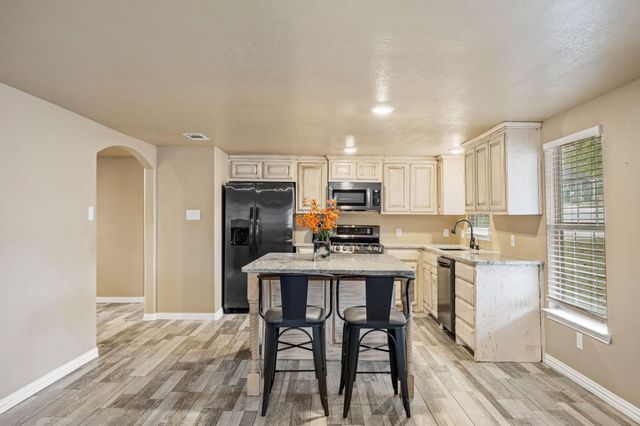 5700 Linda Drive, Watauga, TX 76148