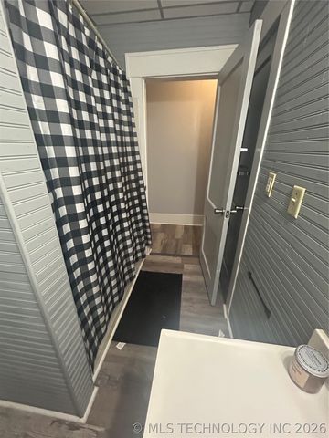 909 S 2nd Street, Mcalester, OK 74501