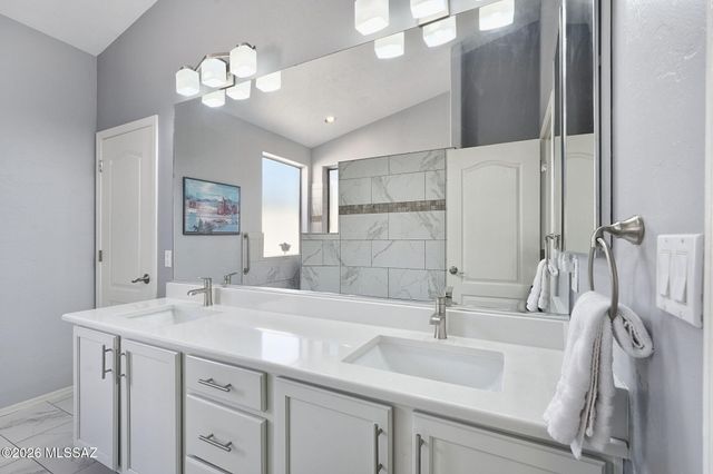 11141 N Sand Pointe Drive, Oro Valley, AZ 85737