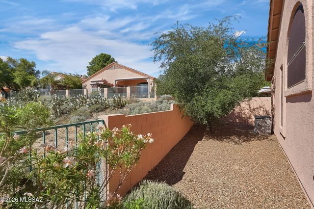11141 N Sand Pointe Drive, Oro Valley, AZ 85737