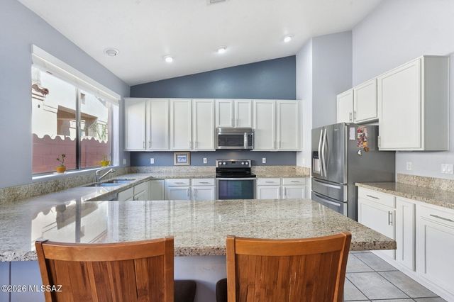 11141 N Sand Pointe Drive, Oro Valley, AZ 85737