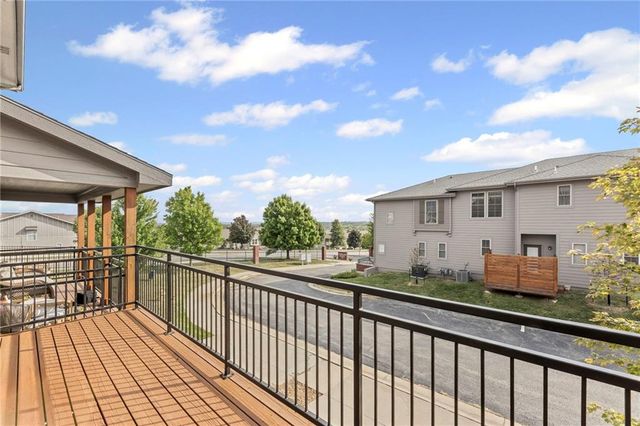 5245 Overland Drive C9, Lawrence, KS 66049