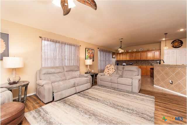 115 E Deer Horn Pass, Harker Heights, TX 76548
