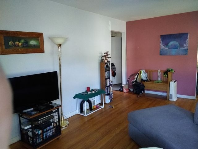 6008 University Avenue, Des Moines, IA 50311