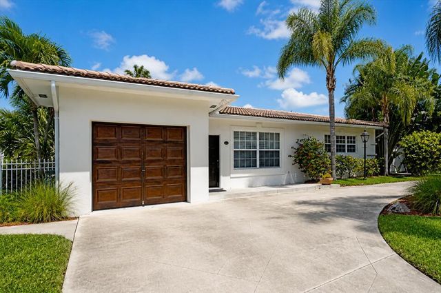 2031 Pleasant Drive, North Palm Beach, FL 33408