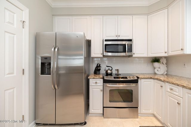 10 W Columbia Street W A, Wrightsville Beach, NC 28480