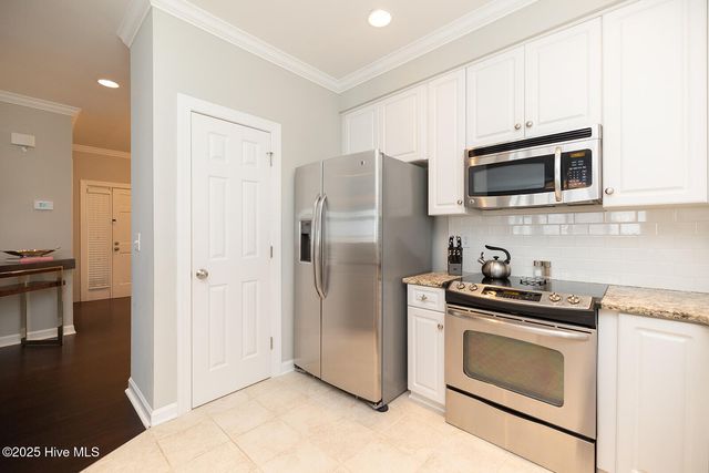 10 W Columbia Street W A, Wrightsville Beach, NC 28480