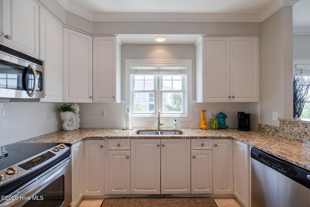 10 W Columbia Street W A, Wrightsville Beach, NC 28480