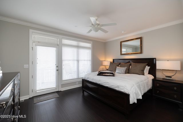 10 W Columbia Street W A, Wrightsville Beach, NC 28480