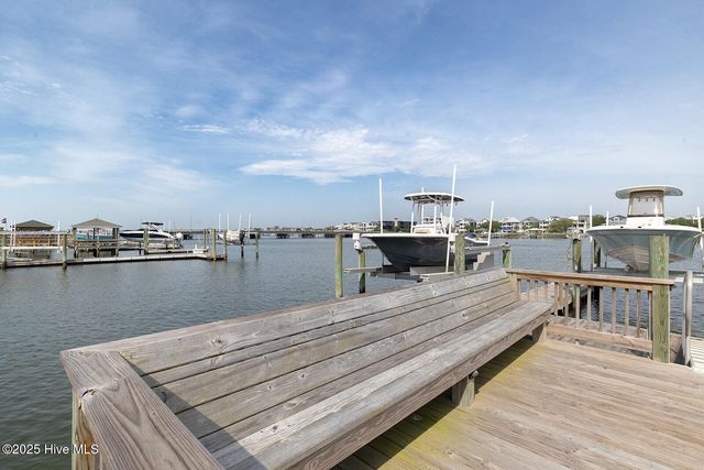 10 W Columbia Street W A, Wrightsville Beach, NC 28480