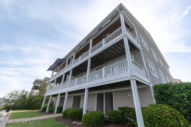 10 W Columbia Street W A, Wrightsville Beach, NC 28480