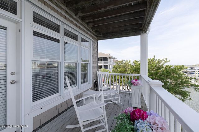 10 W Columbia Street W A, Wrightsville Beach, NC 28480