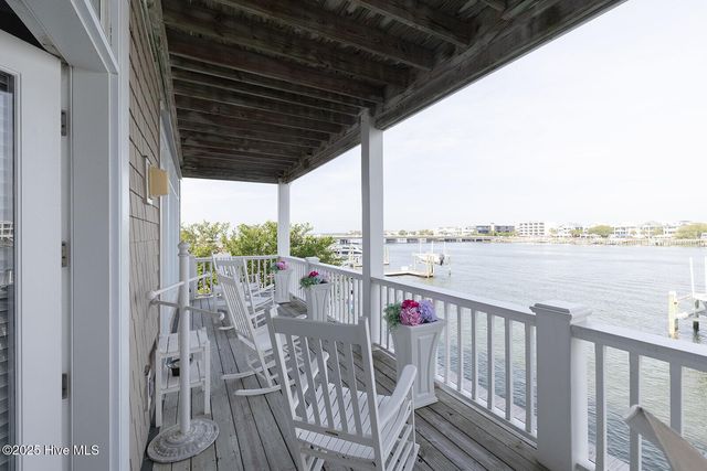10 W Columbia Street W A, Wrightsville Beach, NC 28480