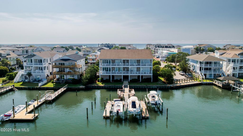 10 W Columbia Street W A, Wrightsville Beach, NC 28480
