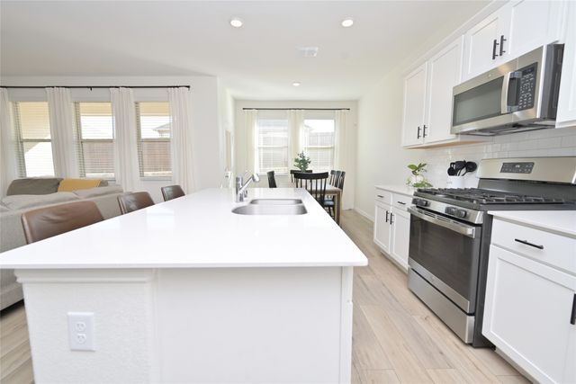 1212 Almond Road, Azle, TX 76020