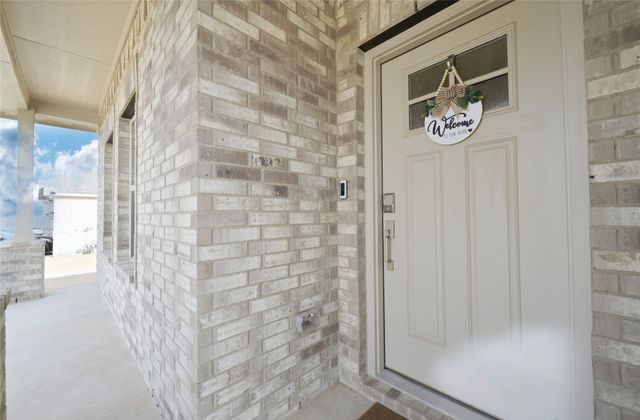 1212 Almond Road, Azle, TX 76020