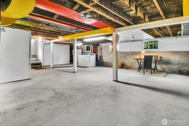 9035 11th Avenue NW, Seattle, WA 98117