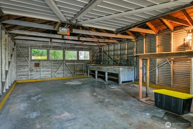 9035 11th Avenue NW, Seattle, WA 98117