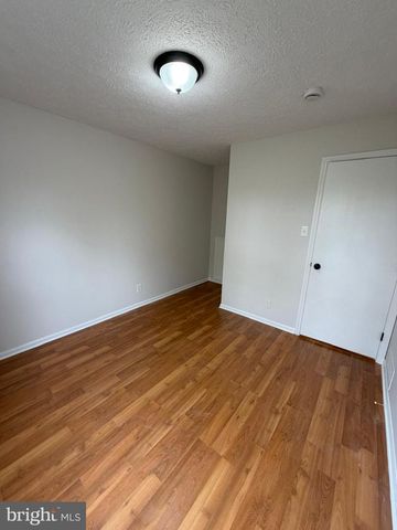 133 KENWOOD DR, Sicklerville, NJ 08081