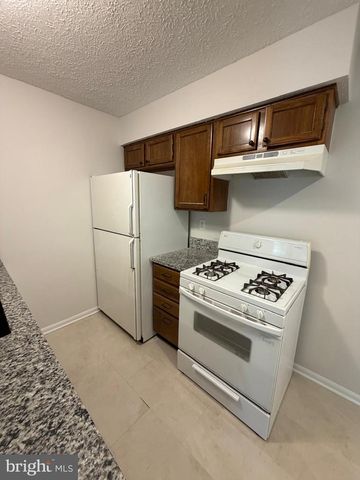 133 KENWOOD DR, Sicklerville, NJ 08081