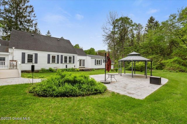 4224 NY 150, Sand Lake, NY 12196
