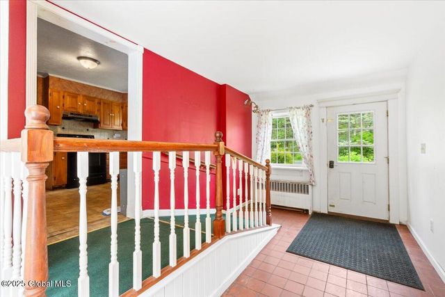 4224 NY 150, Sand Lake, NY 12196