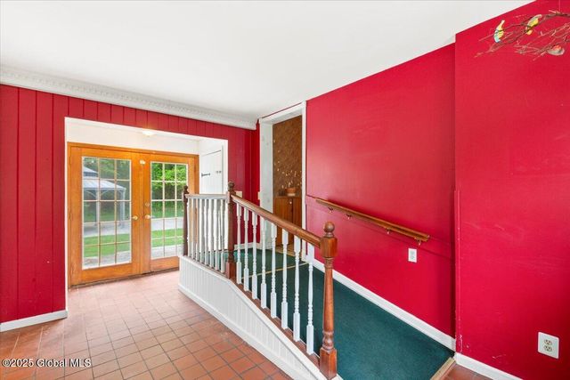 4224 NY 150, Sand Lake, NY 12196