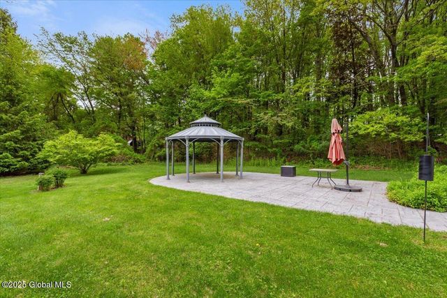 4224 NY 150, Sand Lake, NY 12196
