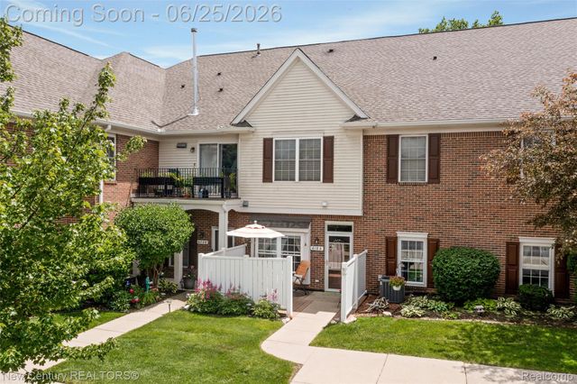 618 Belmonte Drive A, Waterford Charter Township, MI 48328