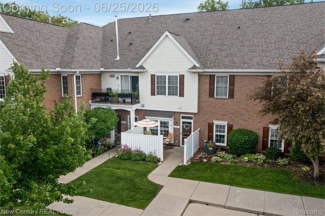 618 Belmonte Drive A, Waterford Charter Township, MI 48328