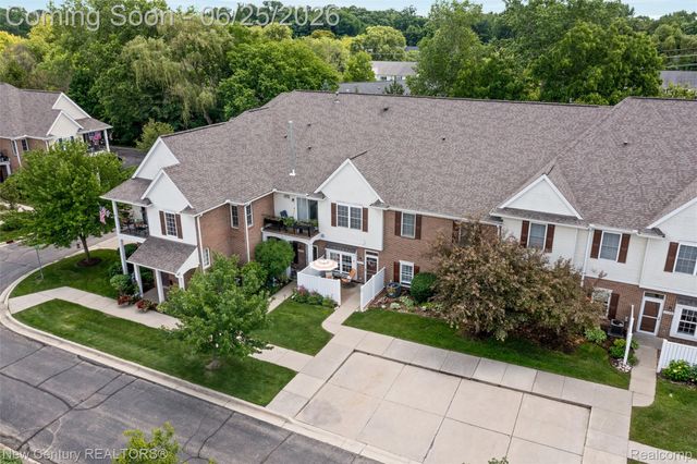 618 Belmonte Drive A, Waterford Charter Township, MI 48328