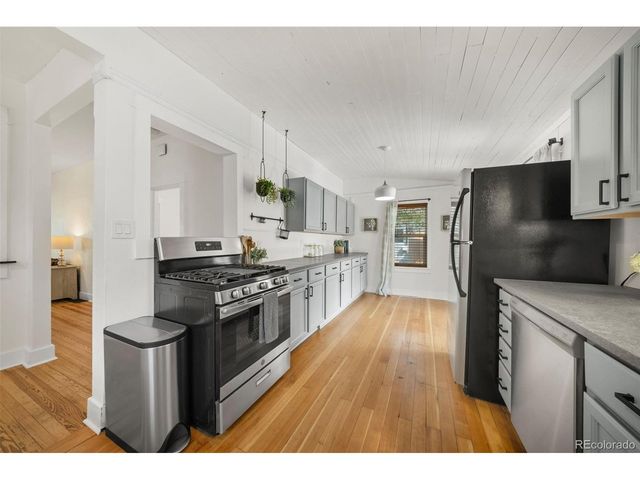 3326 S Logan St, Englewood, CO 80113