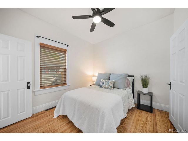 3326 S Logan St, Englewood, CO 80113