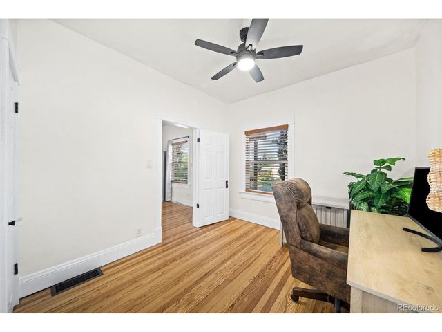 3326 S Logan St, Englewood, CO 80113