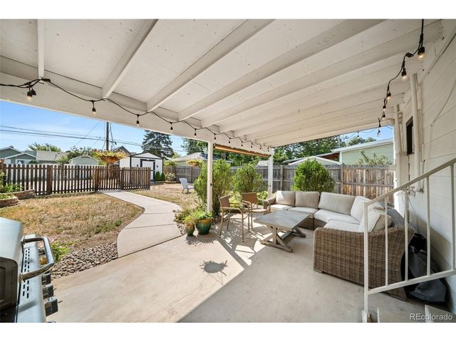 3326 S Logan St, Englewood, CO 80113